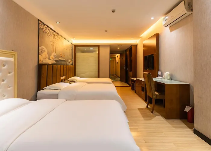 Kaiserdom Hotel Baiyun Airport-24-Hour Airport-Free Shuttle Bus
